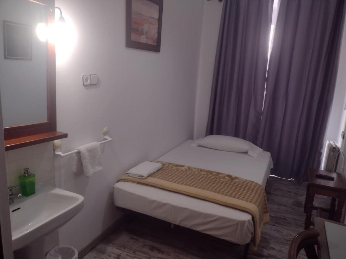Pension San Isidro Madrid Eksteriør bilde